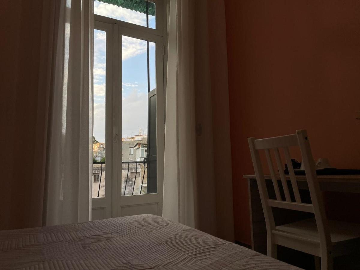 Holiday Naples Art Rooms Екстериор снимка
