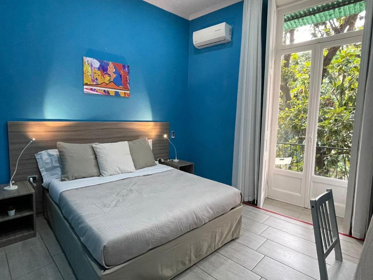 Holiday Naples Art Rooms Екстериор снимка