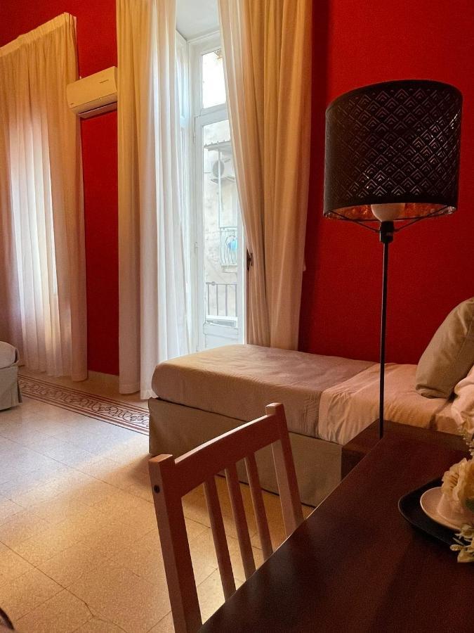 Holiday Naples Art Rooms Екстериор снимка